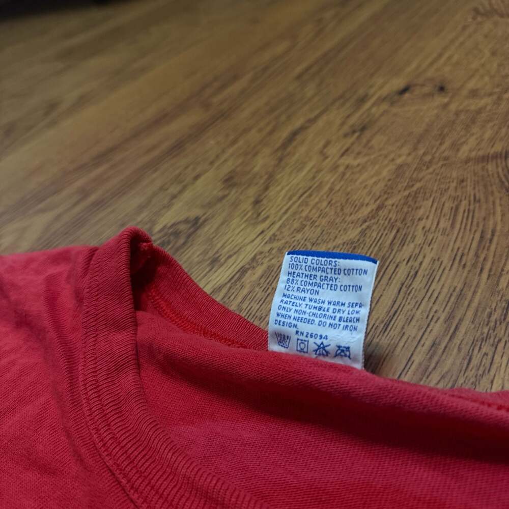 Vintage 1990s Champion Script Logo Red Single Stitch T-Shirt - Picture 3 of 9